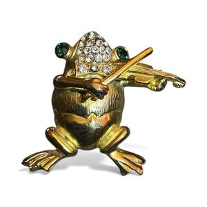 Vintage Gold Tone Rhinestone Frog Brooch Playing a Violin Green Gem Eyes